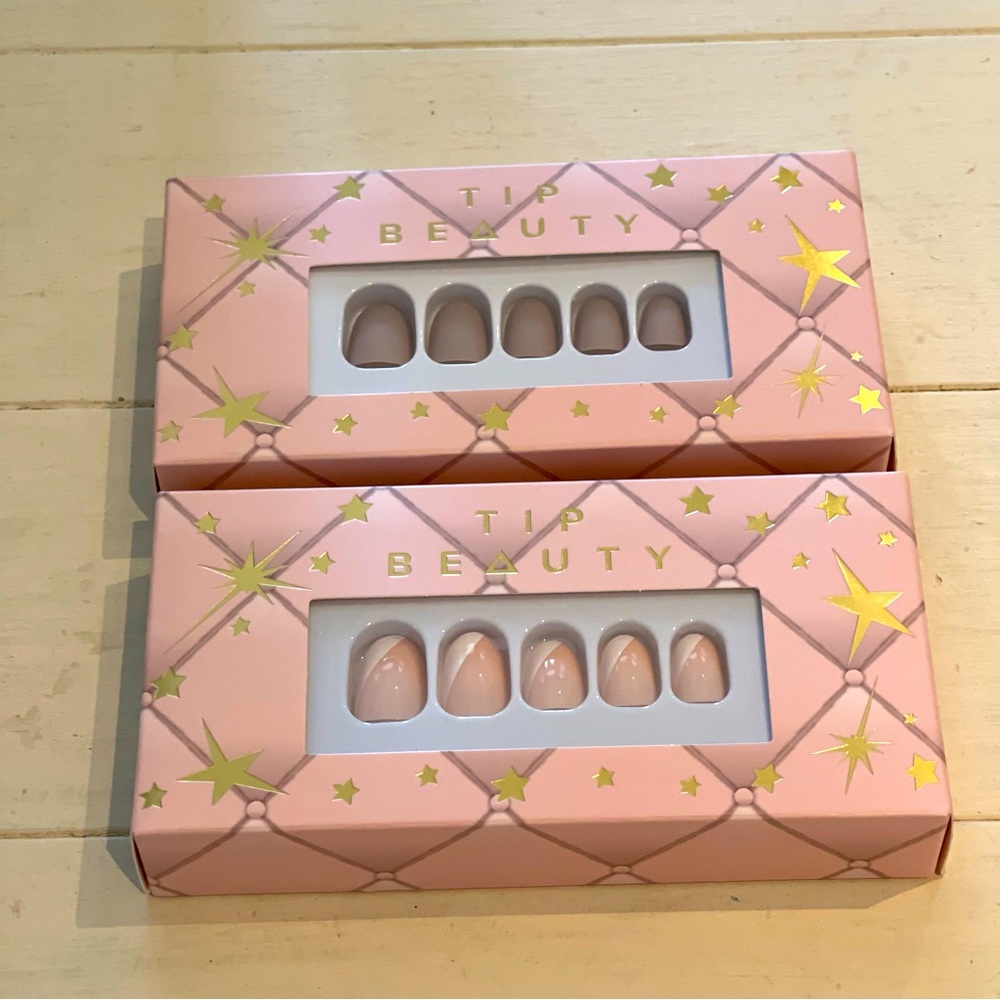 Tip Beauty
 Press on nails duo Baby snap & Baby Clone